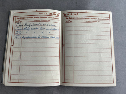 WW2 Tysk Wehrpass. Fra Flensburg med dansk efternavn "Petersen". Original.