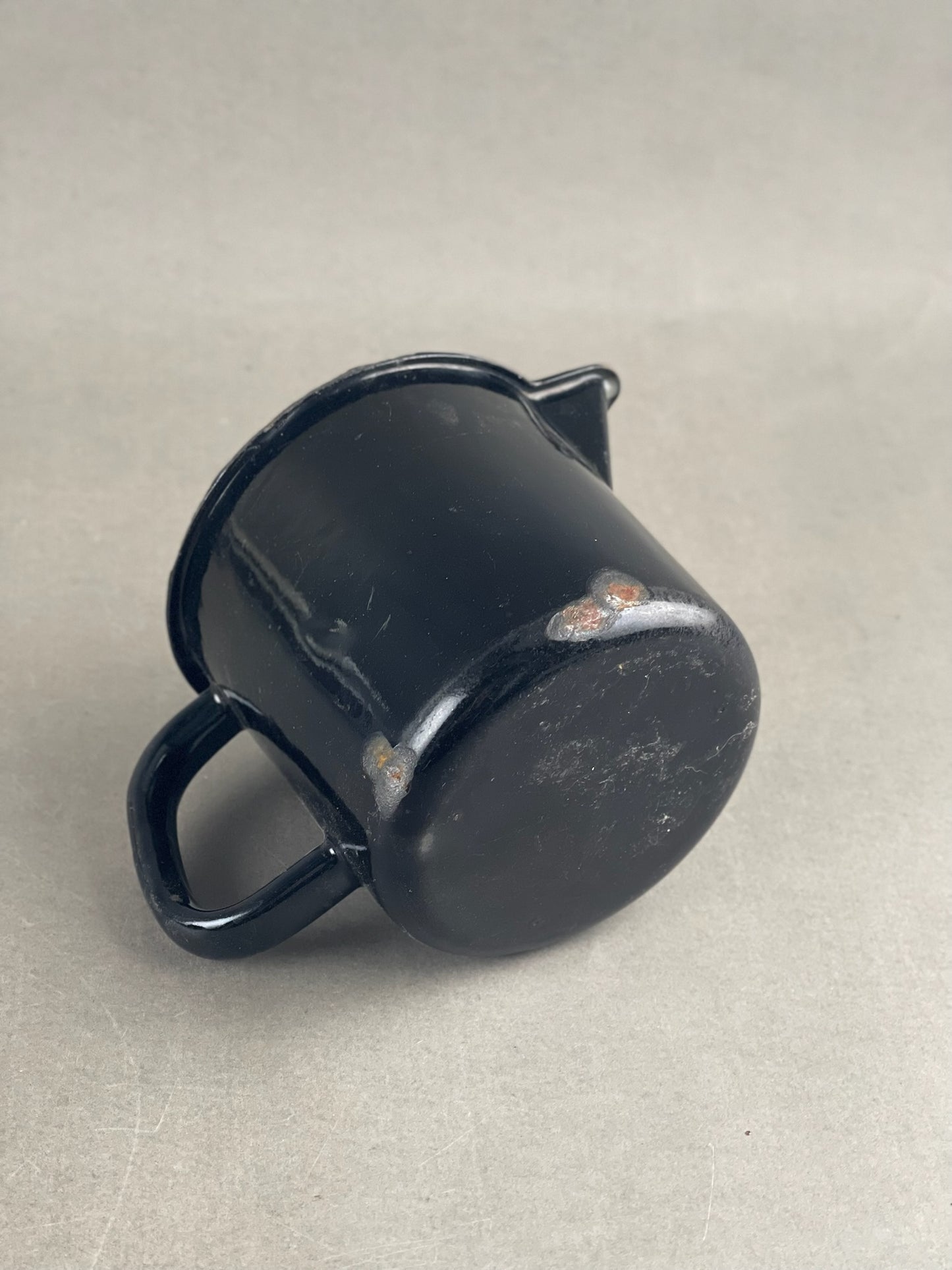 WW2 Tysk Kande, lavet af krigsmateriel efter krigen. Original.