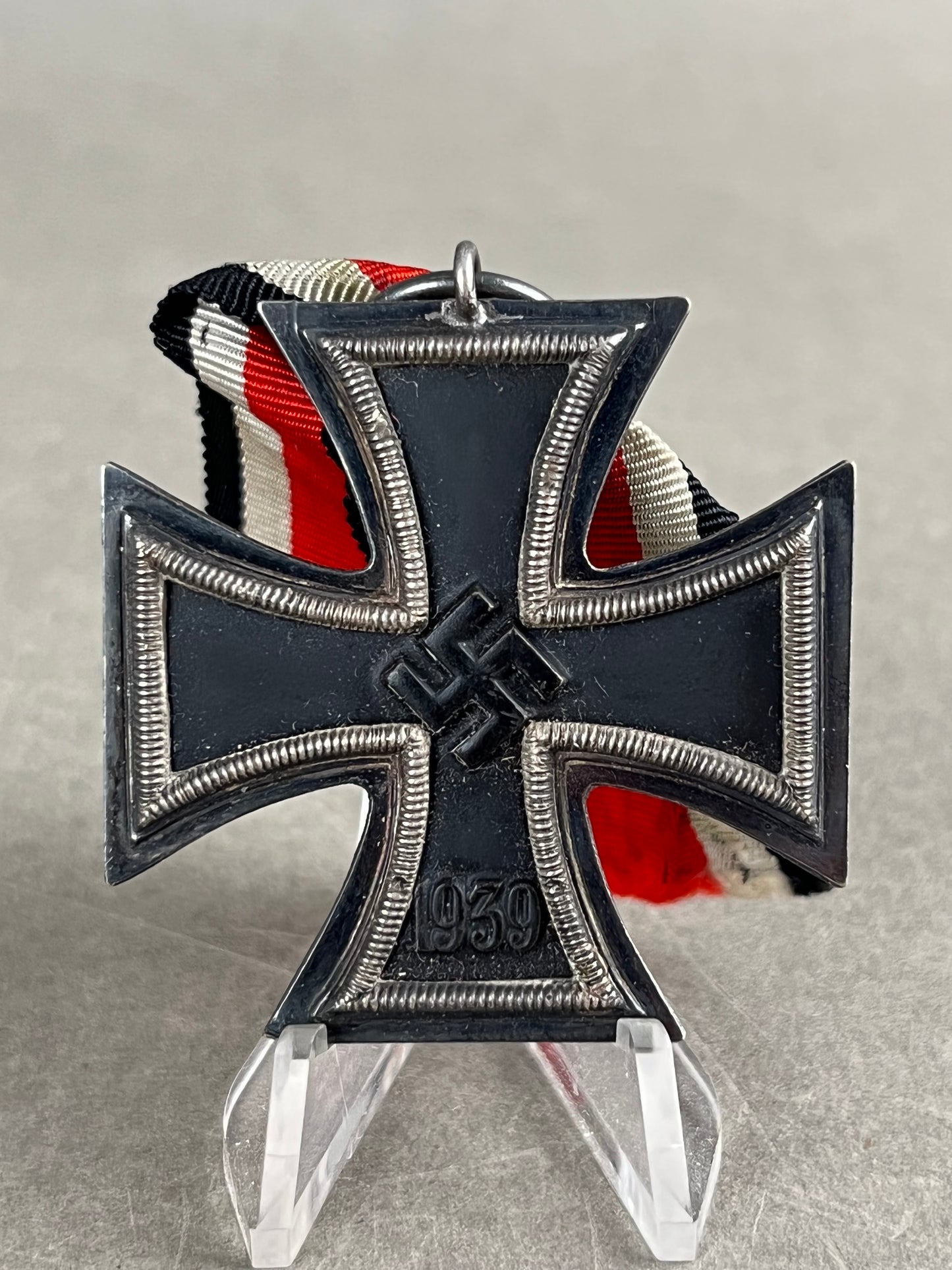 WW2 Tysk Jernkors 2. Klasse. Stemplet fremstiller "65" i ringen. Original.