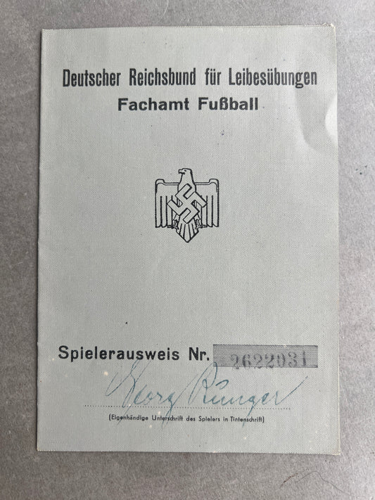 WW2 Tysk DRL"Fussball Spielerausweis". Sjælden. Original.