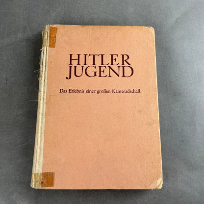 WW2 Tysk Hitler Jugend Bog. Gode billeder. Mange sider. Original.