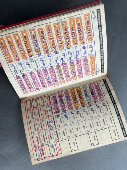 WW2 Tysk DAF Medlemsbog. Godt udfyldt. Original.