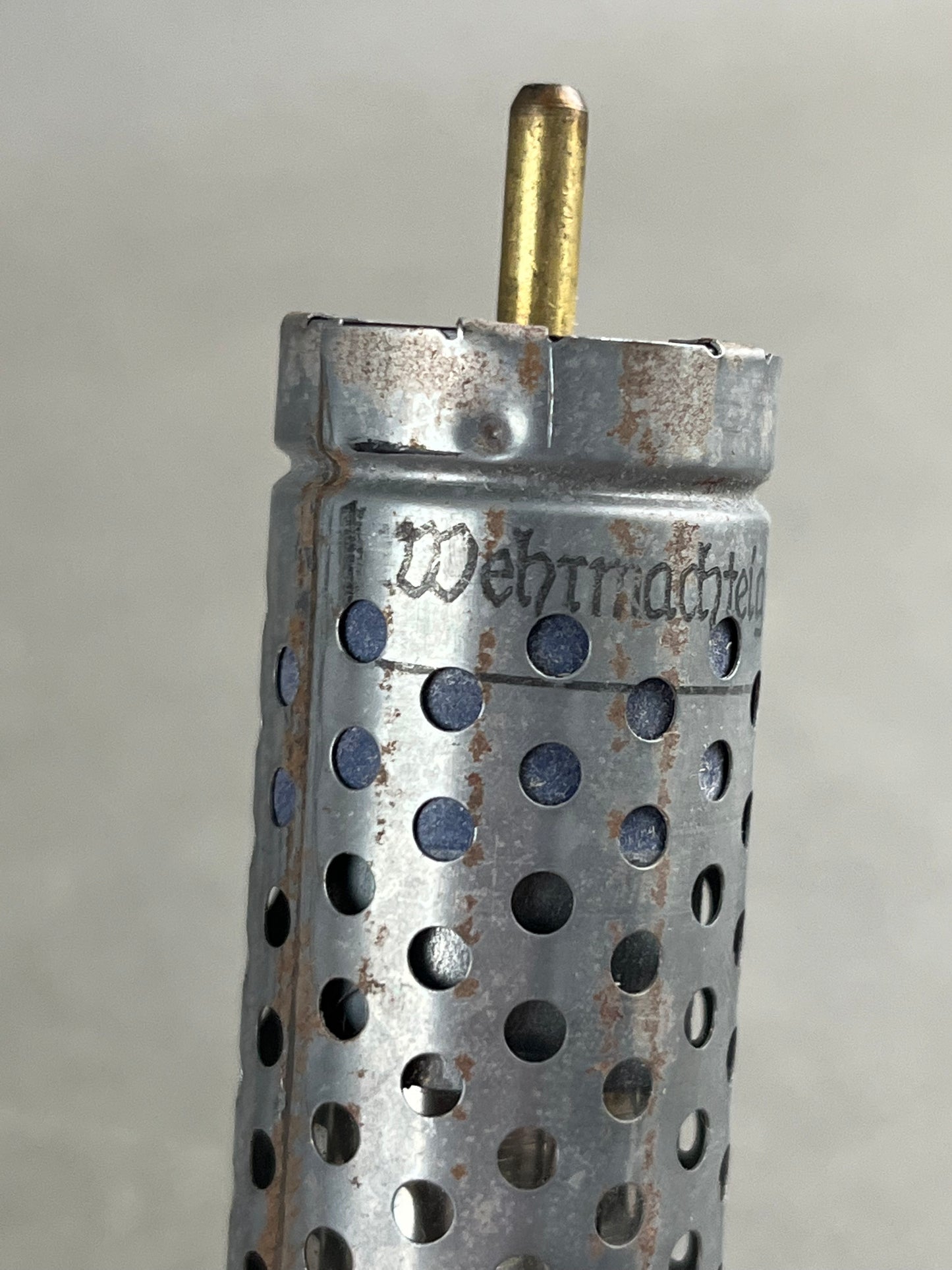 WW2 Tysk Radiorør. Godt stemplet med WaA og "Wehrmacht". Original.