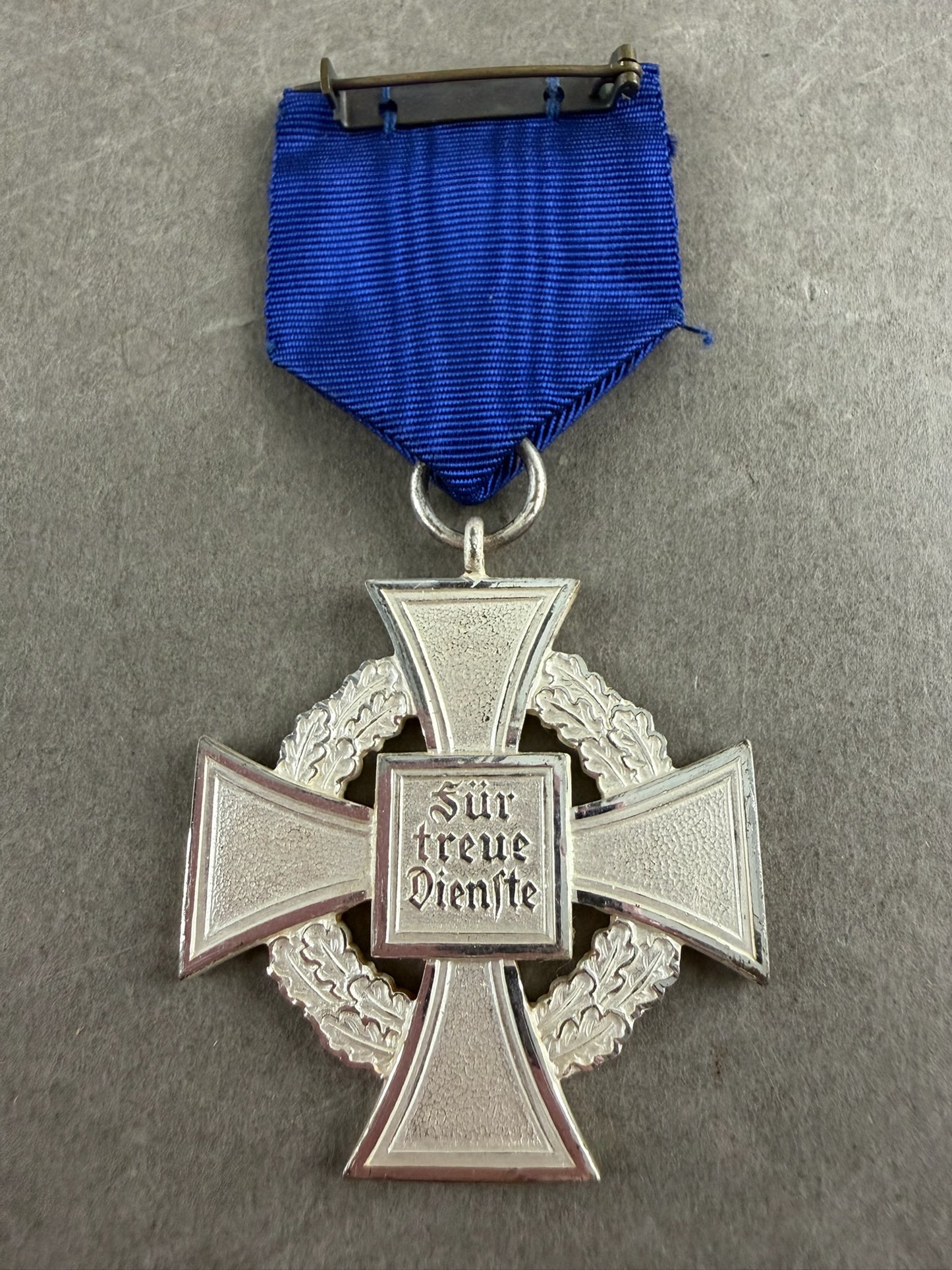 WW2 Tysk Treudienst 25 års i æske. Original.