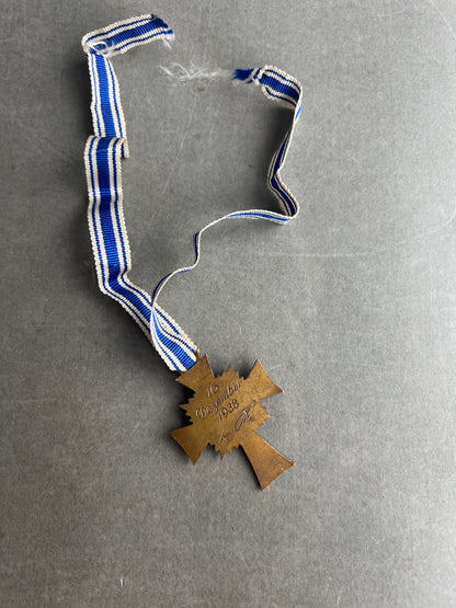 WW2 Tysk Mutterkreuz i Bronze. Original.