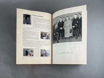 WW2 Tysk NSDAP "Cigaretten Album" om alle organisationerne. Komplet. 24x32cm. Original.