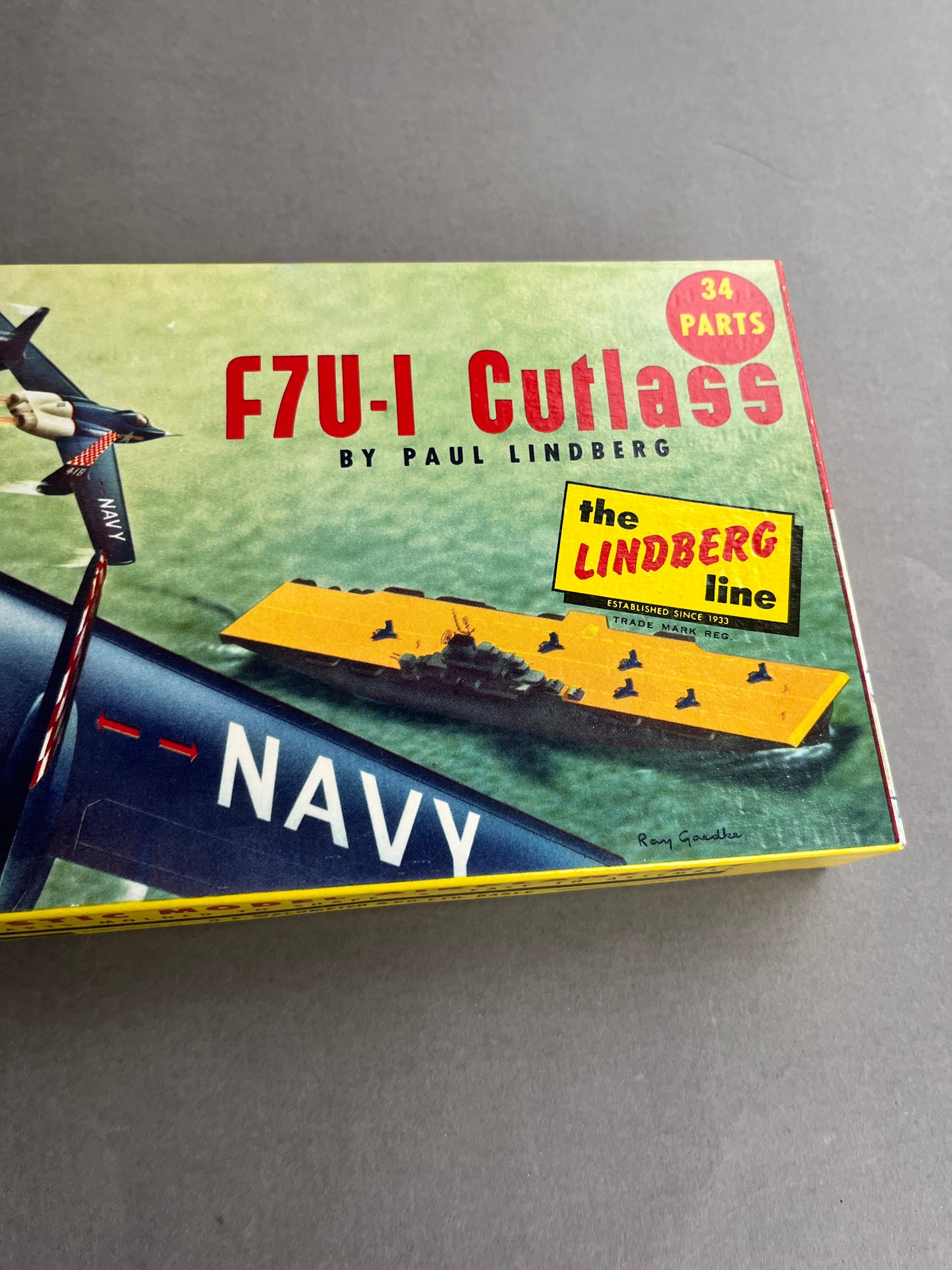 Ældre Samle-/Modelsæt. "F7U-I Cutlass". Fremstår komplet.