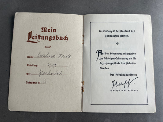 WW2 Tysk RAD "Leibes Erziehung" Medlemsbog. Original.
