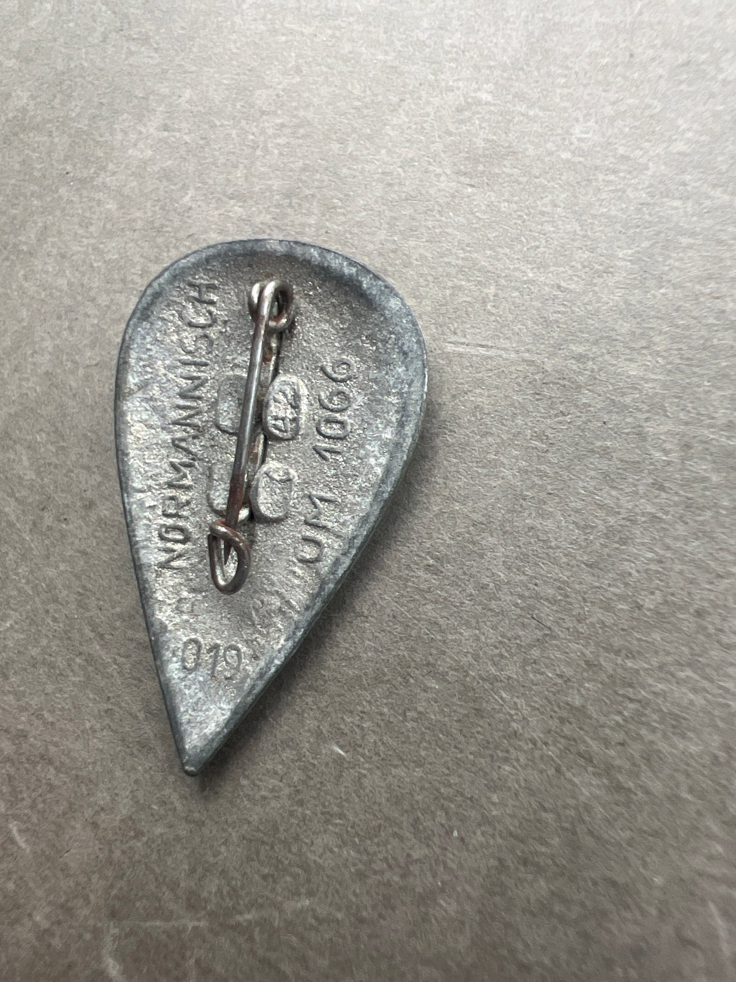 WW2 Tysk WHW Vikingeskjold-Tinnie. Original.