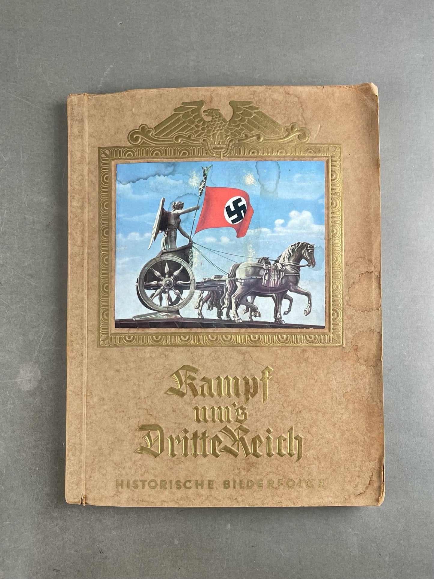 WW2 Tysk NSDAP "Cigaretten Album" om alle organisationerne. Komplet. 24x32cm. Original.
