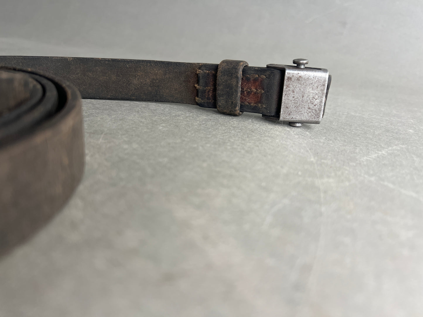 WW2 Tysk MP38u.40 Rem (2 huller til lukning). Med fremstiller. Original.