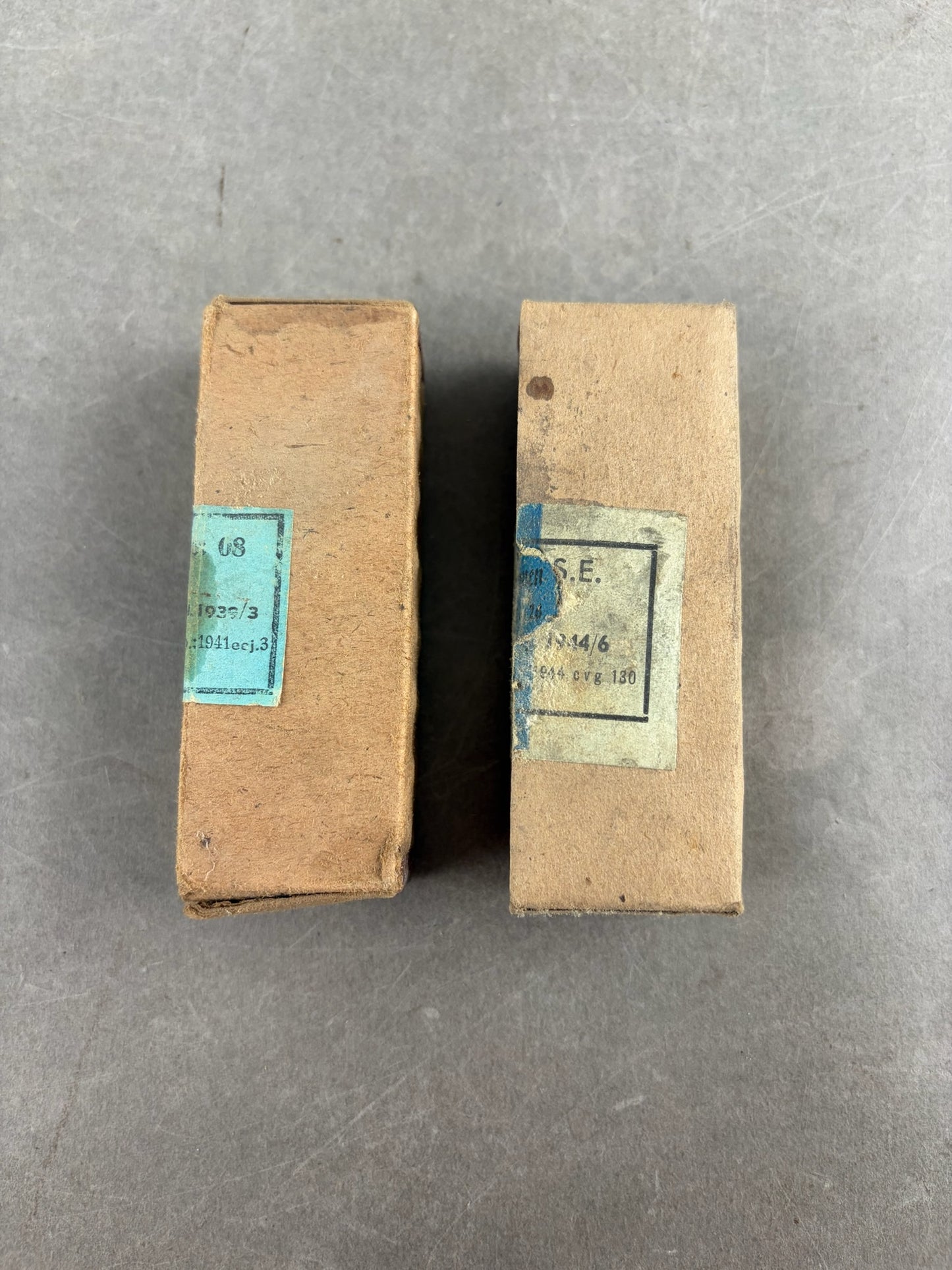 WW2 Tysk 2 stk. 9mm. Æsker. Tomme. Original.