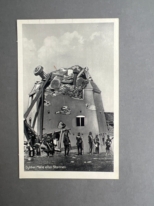 Ældre Dansk Postkort. "Dybbøl Mølle efter Stormen" motiv. Original.