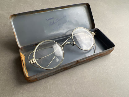 WW2 Tysk Heer "Dienst-Brille" i Æske. Med Brille og Fremstiller. Original.