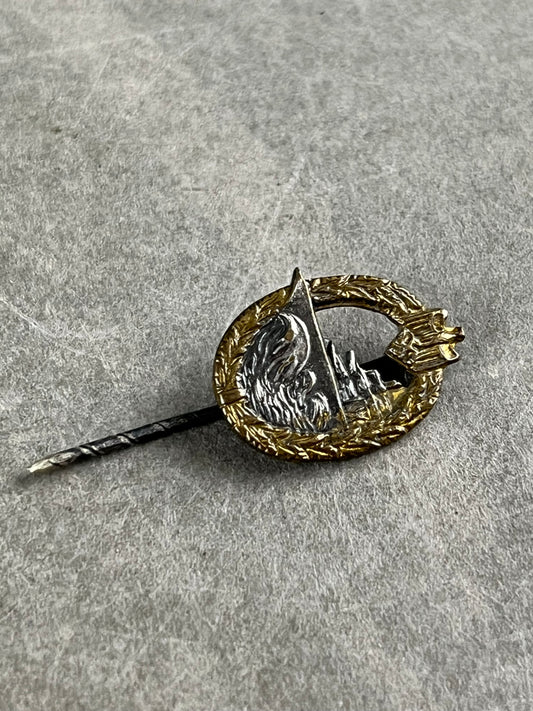 WW2 Tysk Kriegsmarine "Zerstörerkriegsabzeichen" Miniature. Sjælden. Original.