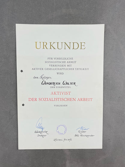 Østtysk DDR Stort Urkunde/Medalje Lot. Original.