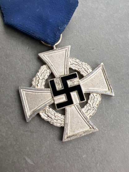 WW2 Tysk "Treudienst" medalje for 25 års tjeneste. Original.