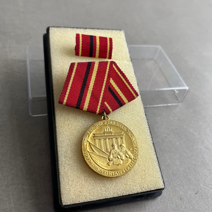 Østtysk DDR Medalje. I æske. Original.