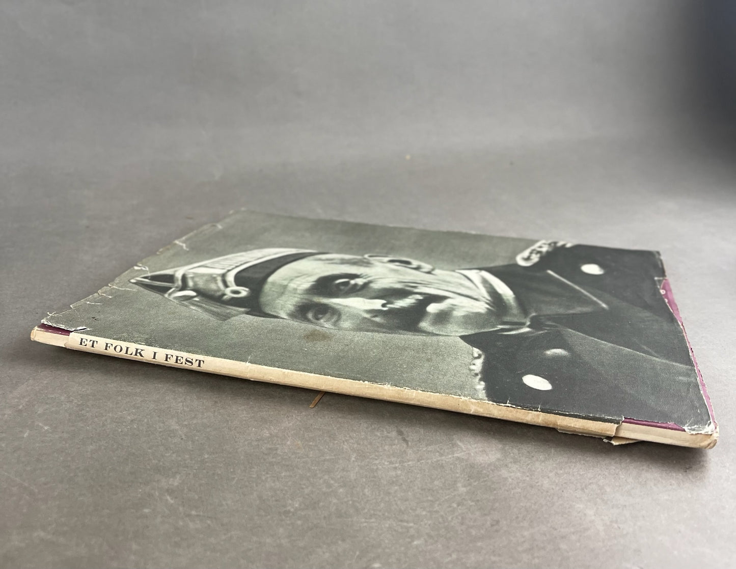 WW2 Dansk Kong Christian d. 10 Bog. Original.