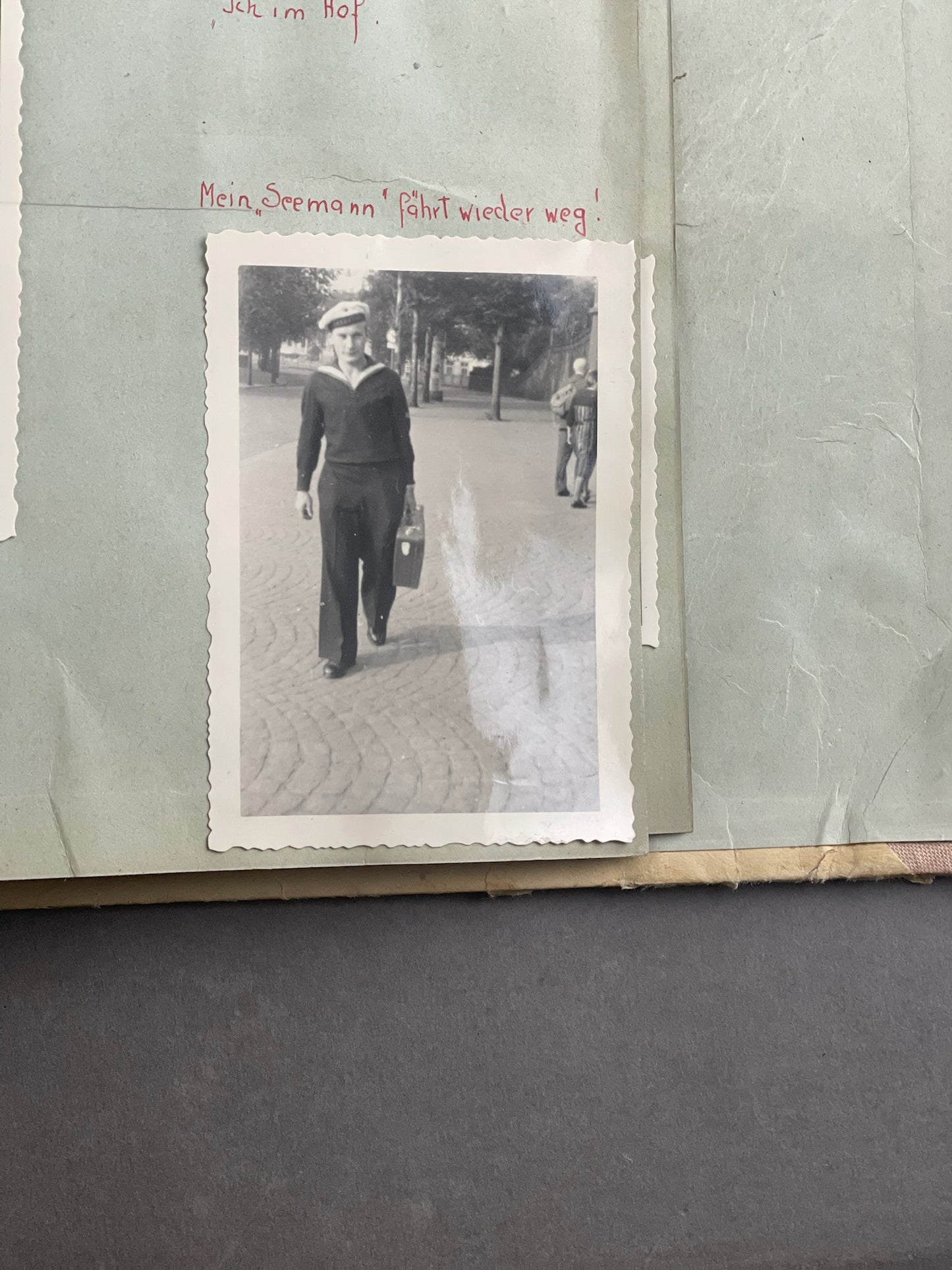 WW2 Tysk Fotoalbum fra 1930/1940'erne Enkelte gode billeder. Original.