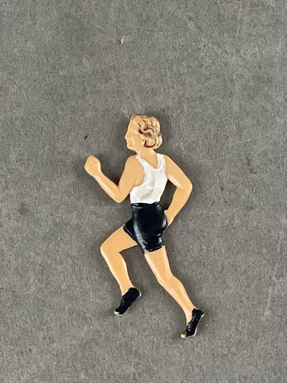 WW2 Tysk WHW "HJ/BDM" Figur. Original.