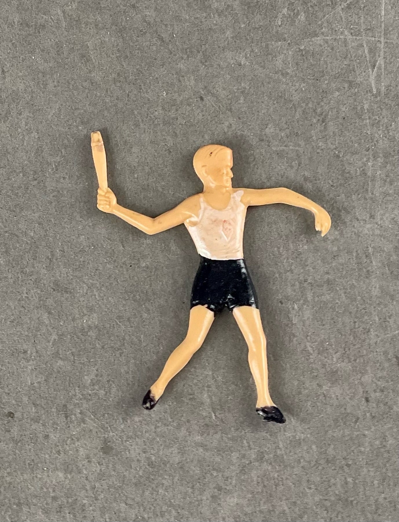 WW2 Tysk WHW "HJ/BDM" Figur. Original.