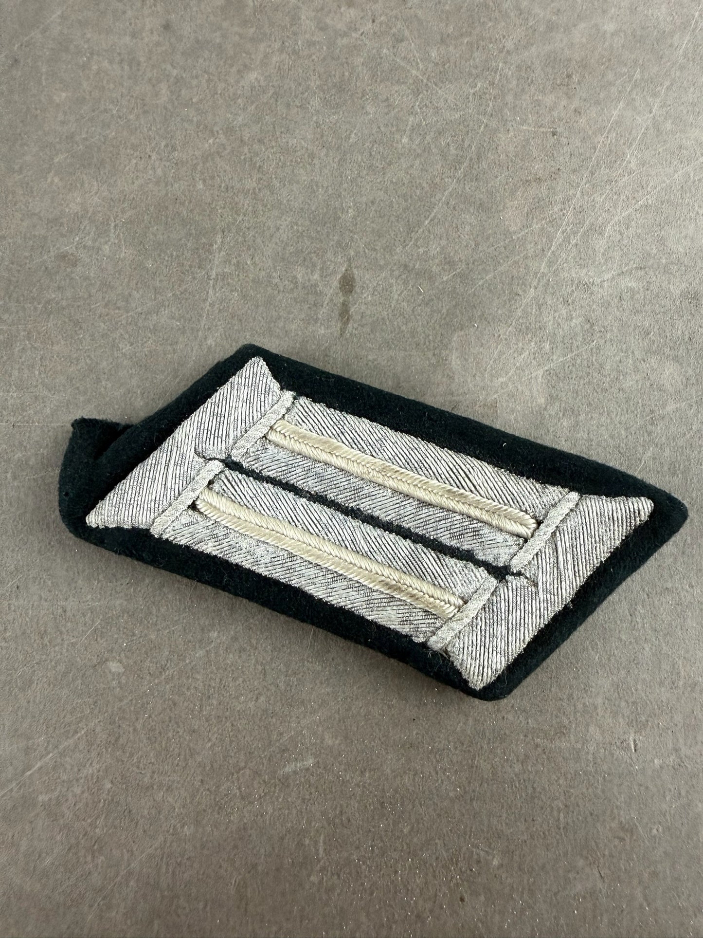 WW2 Tysk Wehrmacht Officer Kravespejl. Original.
