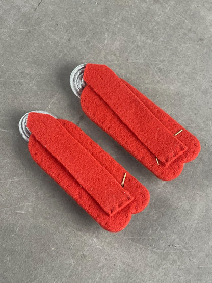 Østtysk DDR Matchende Skulderstropper. Original.