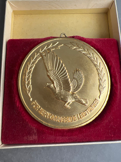 Østtysk DDR Medalje i æske. Original.