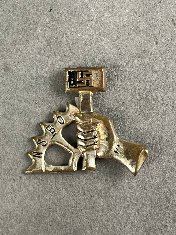 WW2 NSBO Kasketmærke. Original.