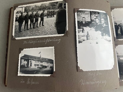 WW2 Tysk Kriegsmarine Fotoalbum. Gode billeder af soldater, skibe, træning, mv. 59 billeder. Original.