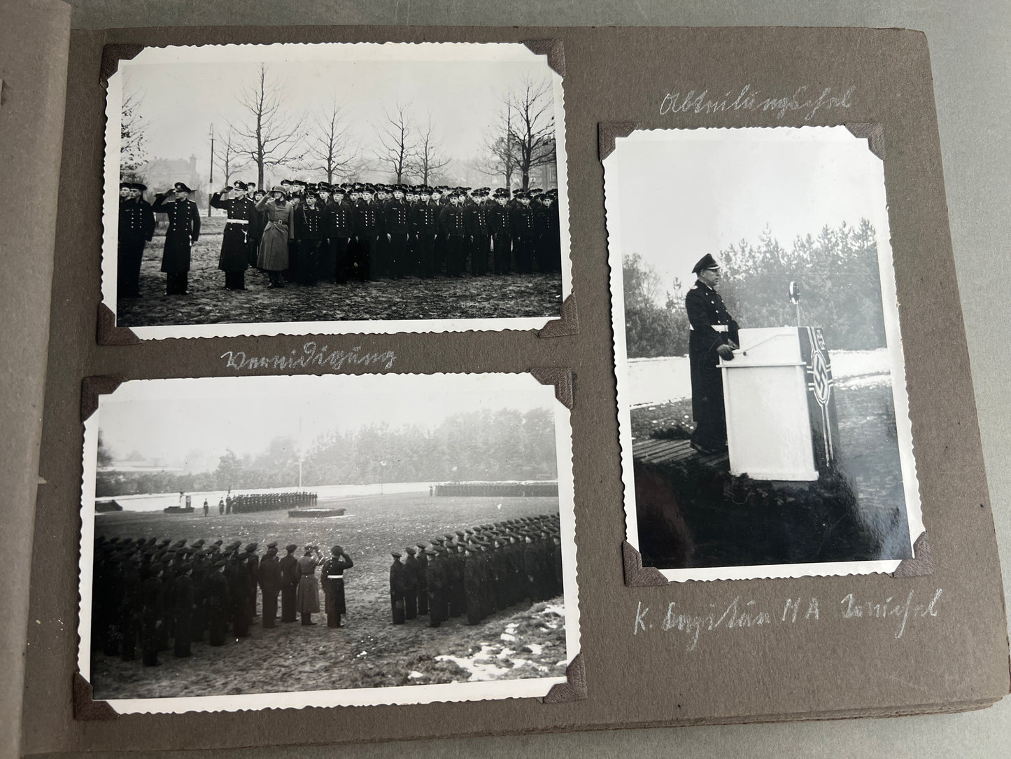 WW2 Tysk Kriegsmarine Fotoalbum. Gode billeder af soldater, skibe, træning, mv. 59 billeder. Original.
