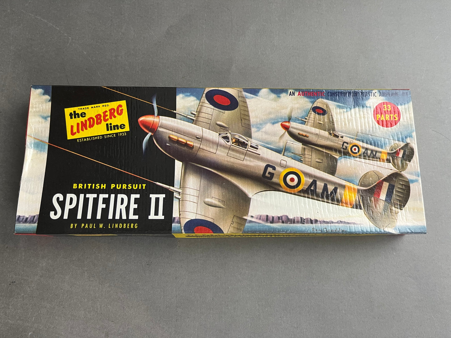 Ældre Samle-/Modelsæt. "Spitfire II". Fremstår komplet.