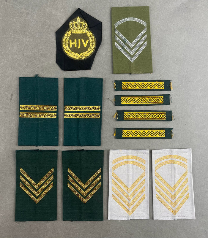 Blandet Lot af Danske Militær Stofmærker. Original.