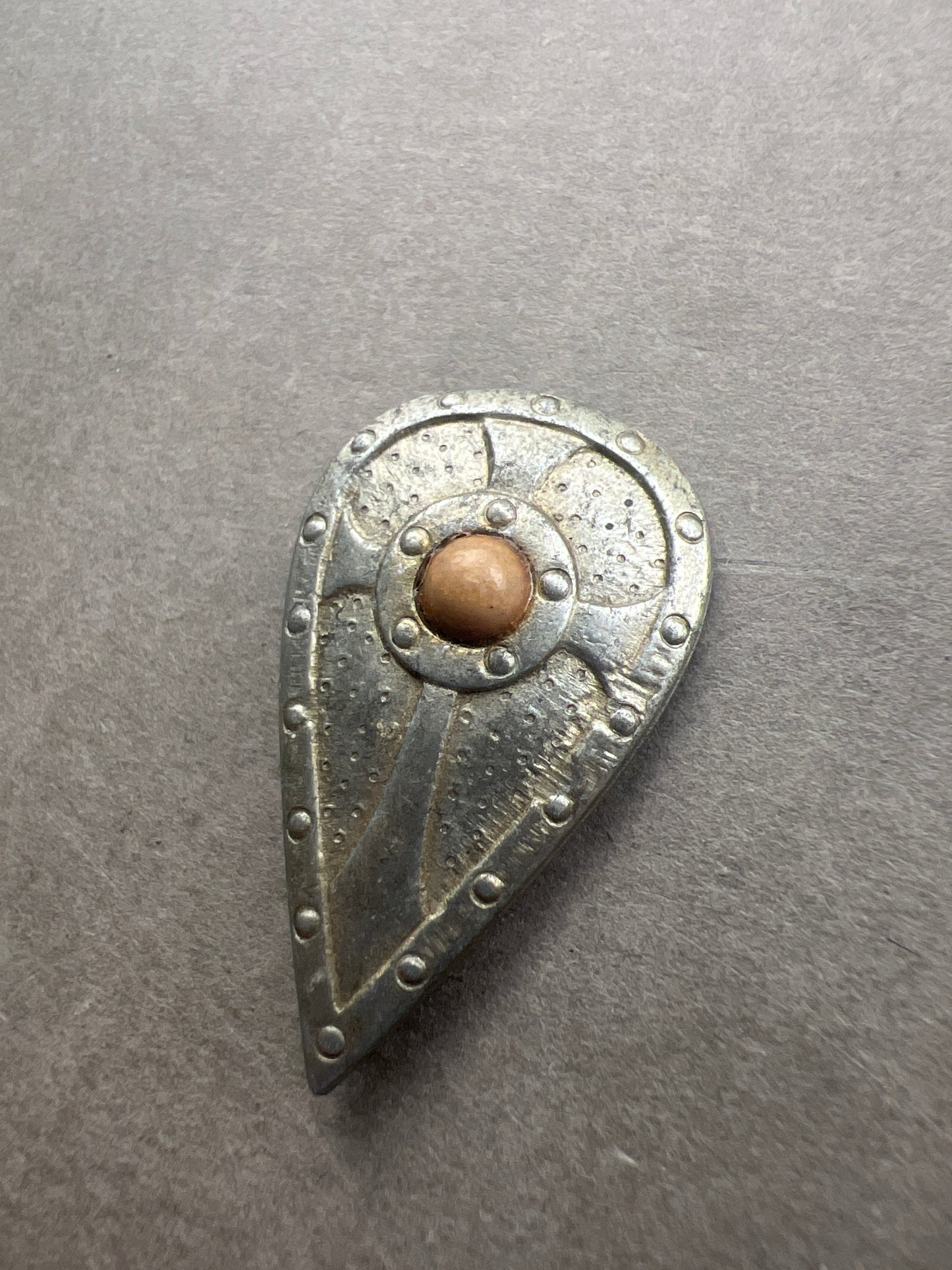 WW2 Tysk WHW Vikingeskjold-Tinnie. Original.