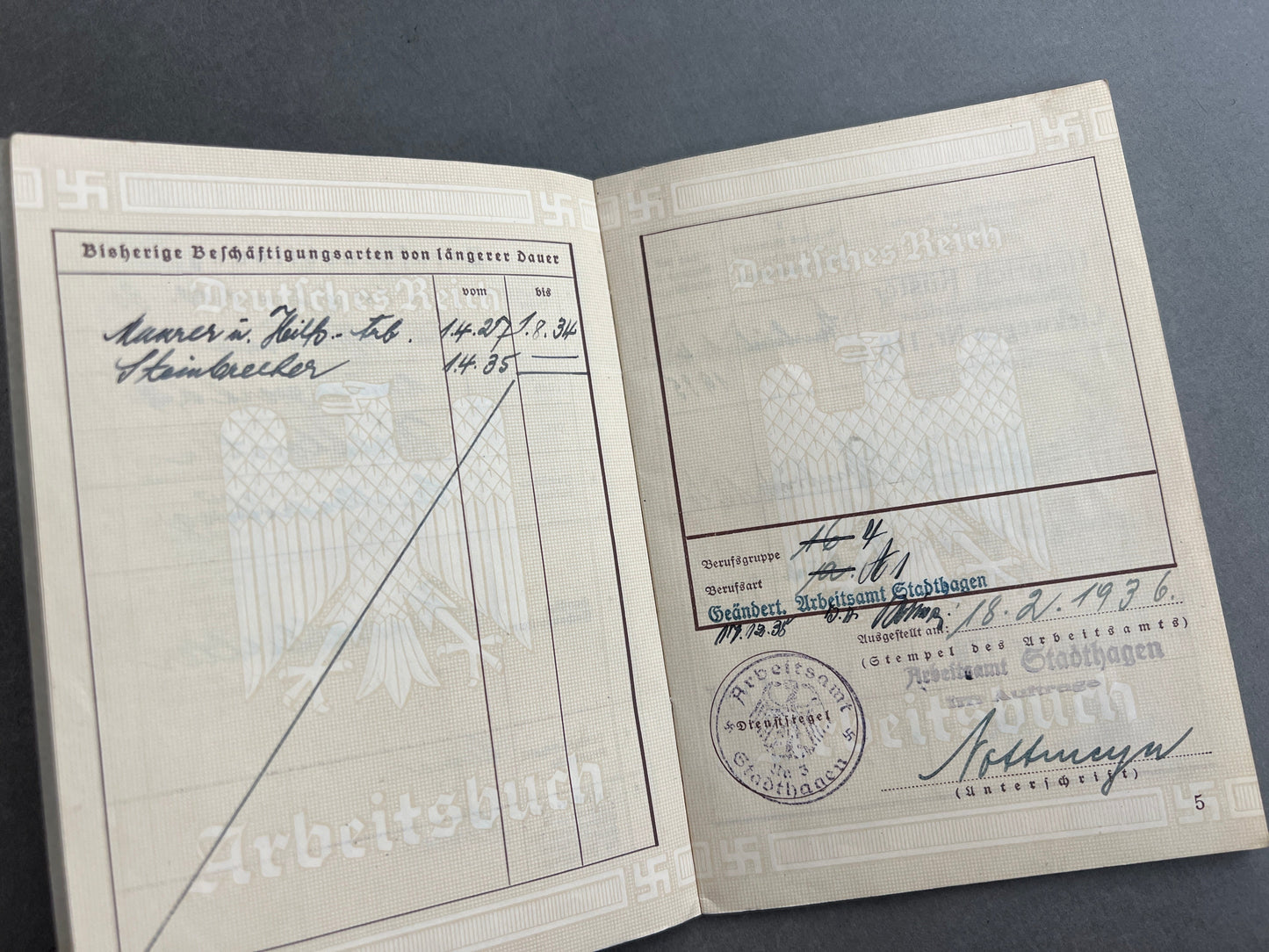 WW2 Tysk Arbeitsbuch. Original.