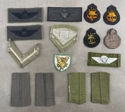 Blandet Lot af Danske Militær Stofmærker. Original.