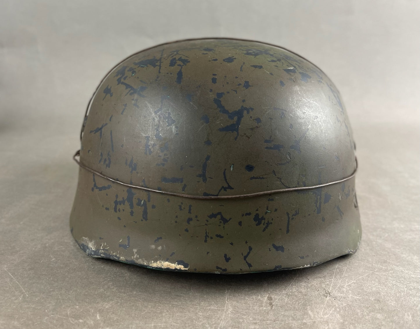 WW2 Tysk Luftwaffe Fallschirmjäger Hjelm. Veludført. Efterkrigs.