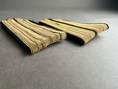 WW2 Russiske Skulderstropper. Tysk produceret i de besatte områder, med tysk materiale. Original.