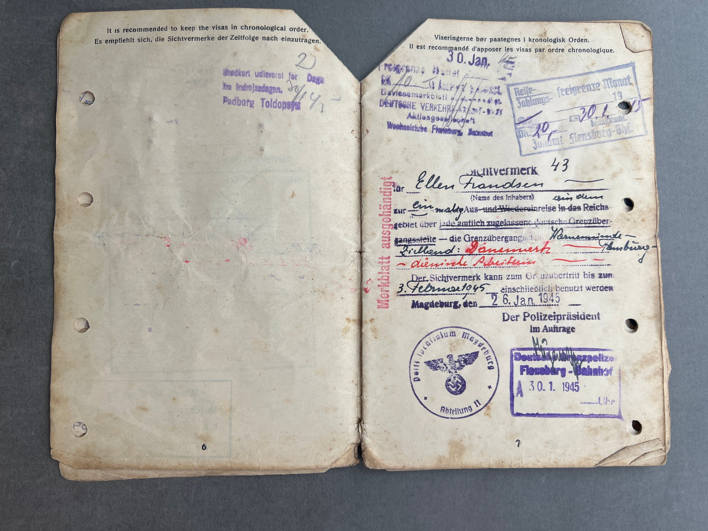 WW2 Dansk Rejsepas med tyske stempler. Original.