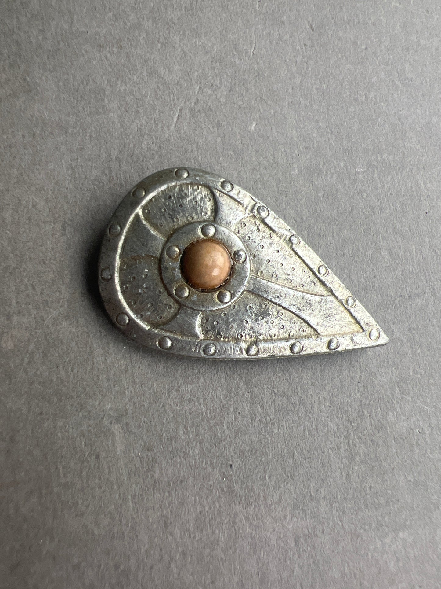 WW2 Tysk WHW Vikingeskjold-Tinnie. Original.