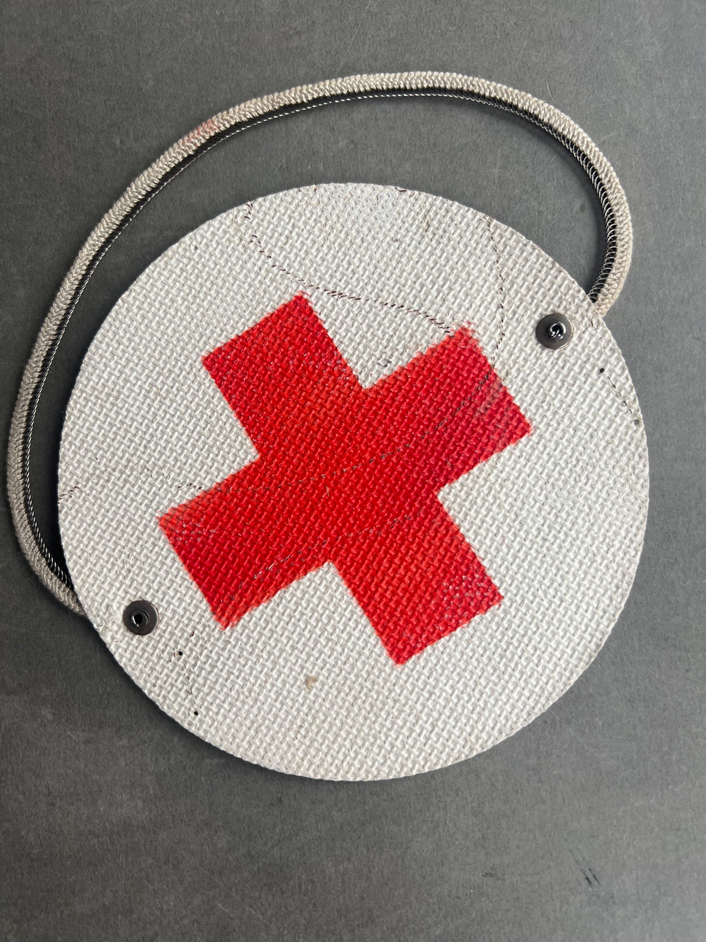 Ældre Militær Rødekors Armbind. Original.