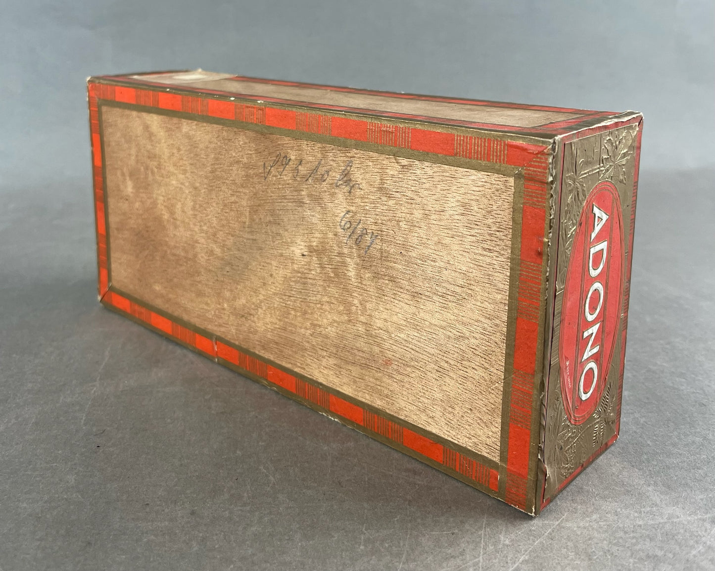 WW2 Tysk Cigar æske. Med banderole. Original.