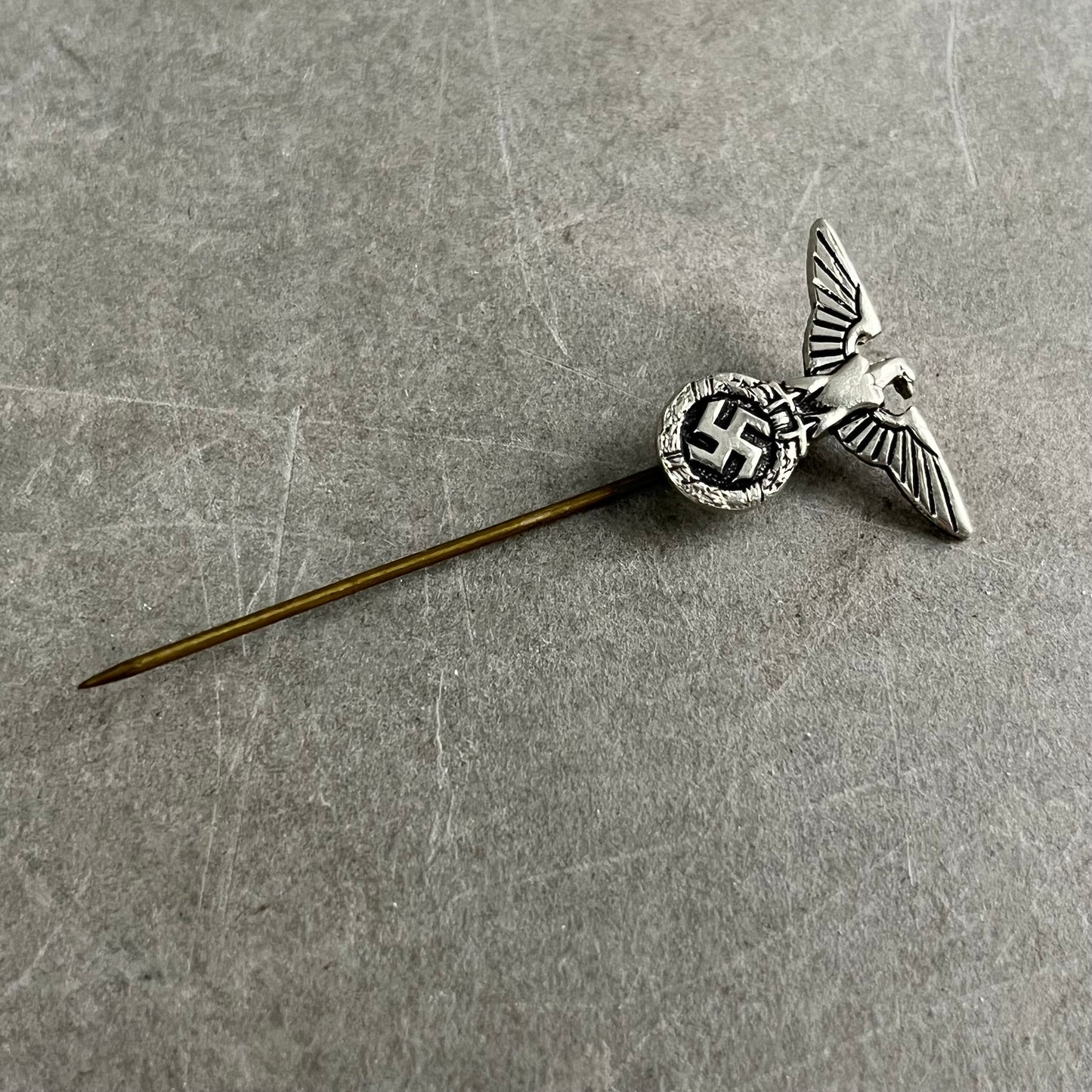 WW2 Tysk NSDAP Medlemspin. Original.