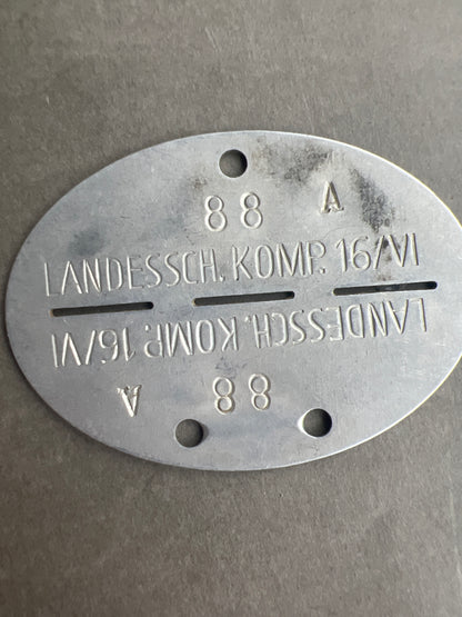 WW2 Tysk Hundetegn. "Landesschützen-Kompanie". Original.