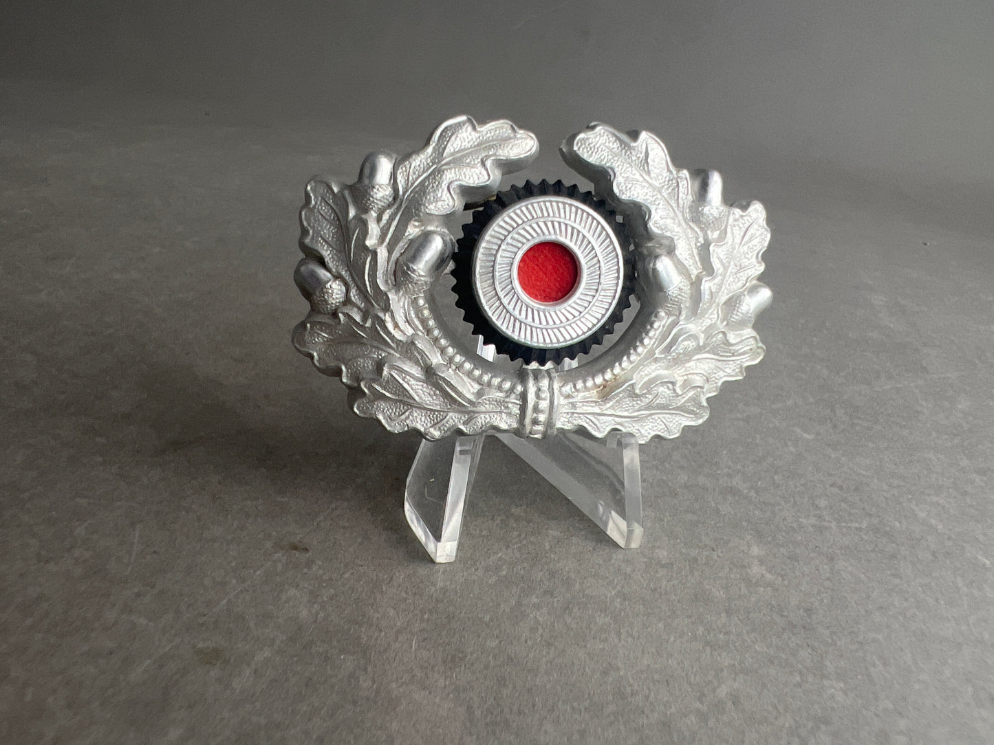 WW2 Tysk Wehrmacht Kasket Egeløv og Kokarde. Original.