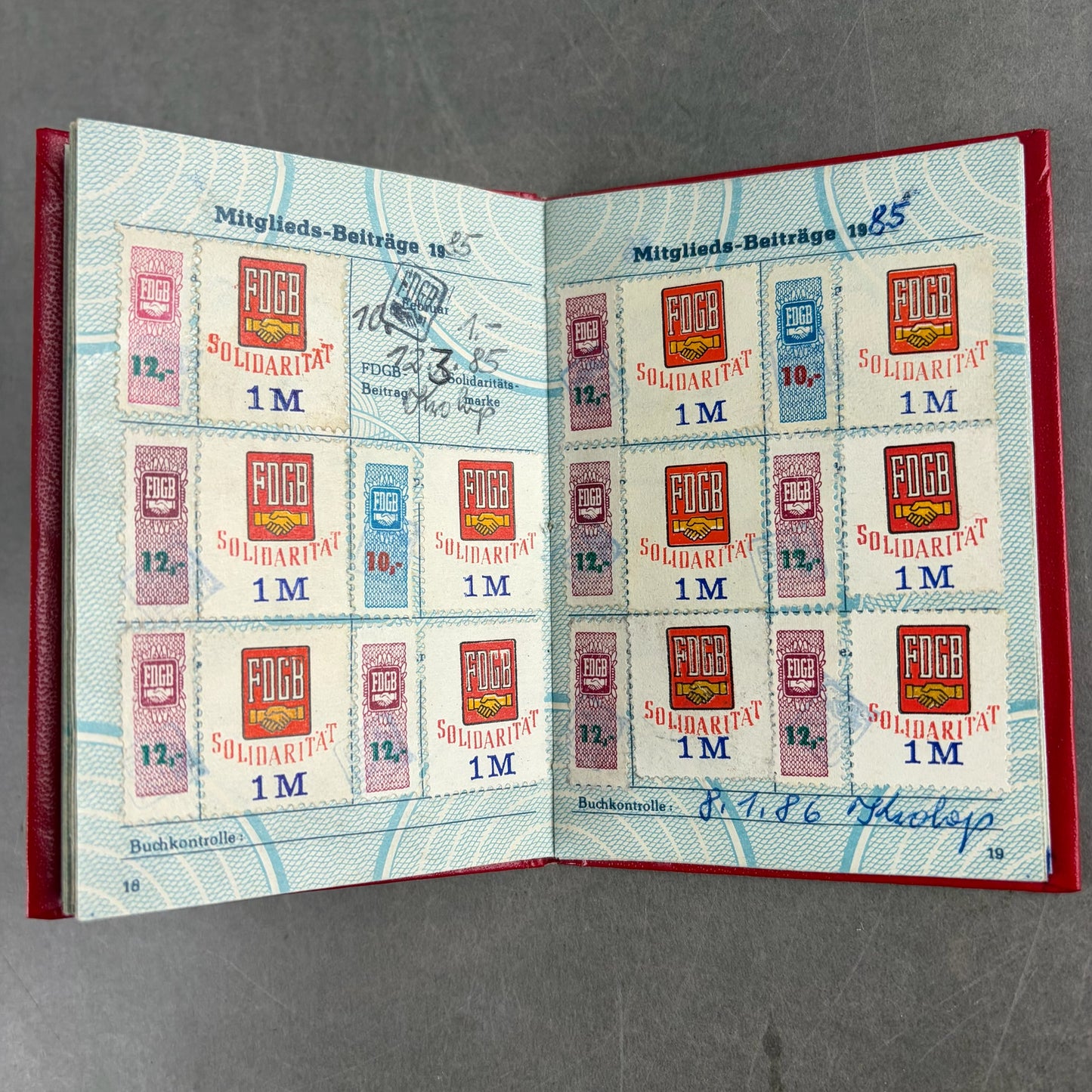 Østtysk DDR Lot af "Medlemsbøger". Original.
