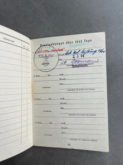 WW2 Tysk Senkrigs Luftwaffe Soldbuch. Original.