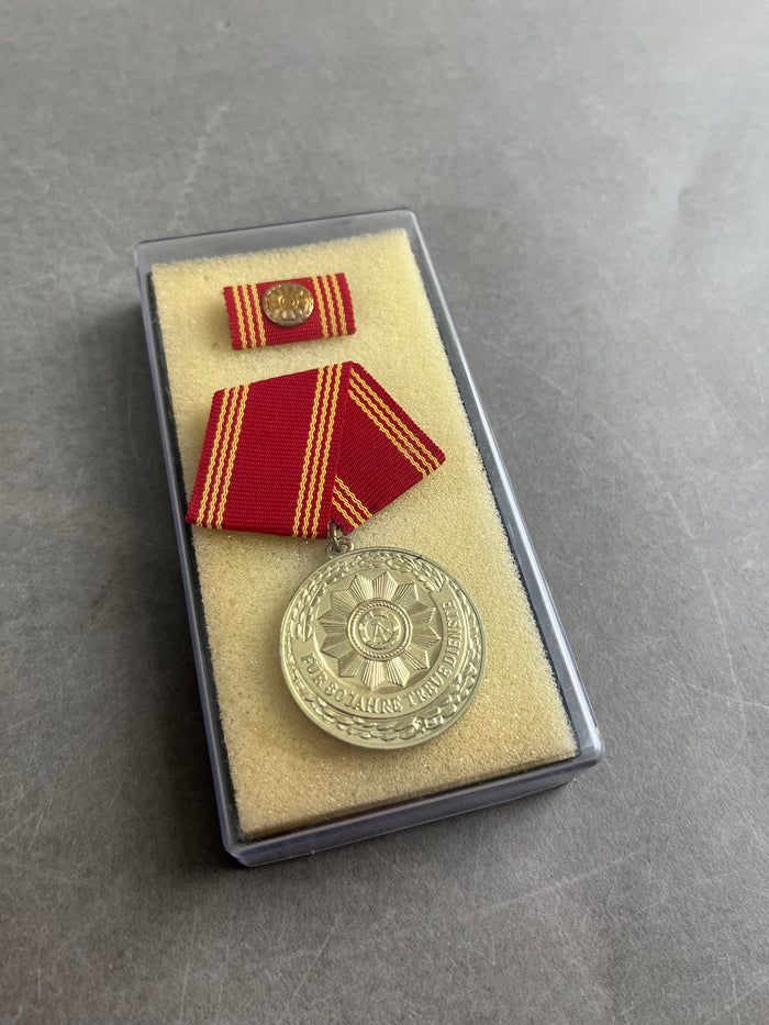 Østtysk DDR Medalje. I æske. Original.