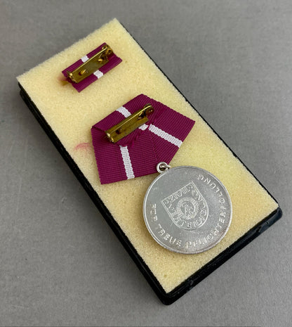 Østtysk DDR Medalje i Æske. Original.